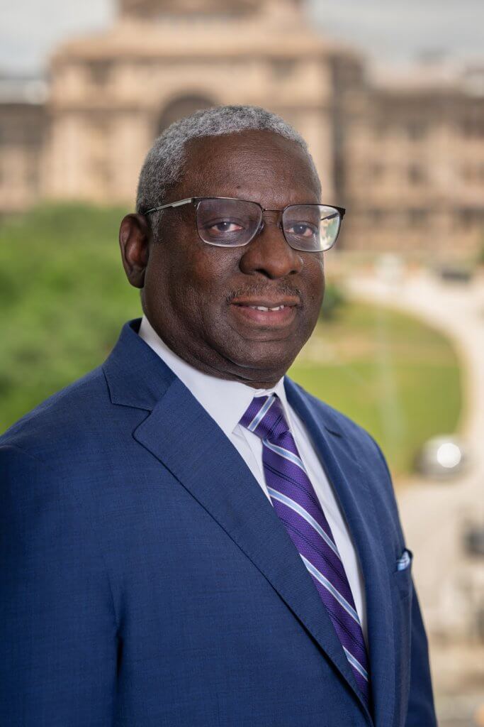 Dale Robertson Headshot