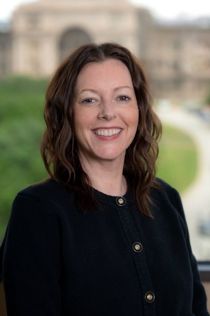 Bonnie Downs Headshot