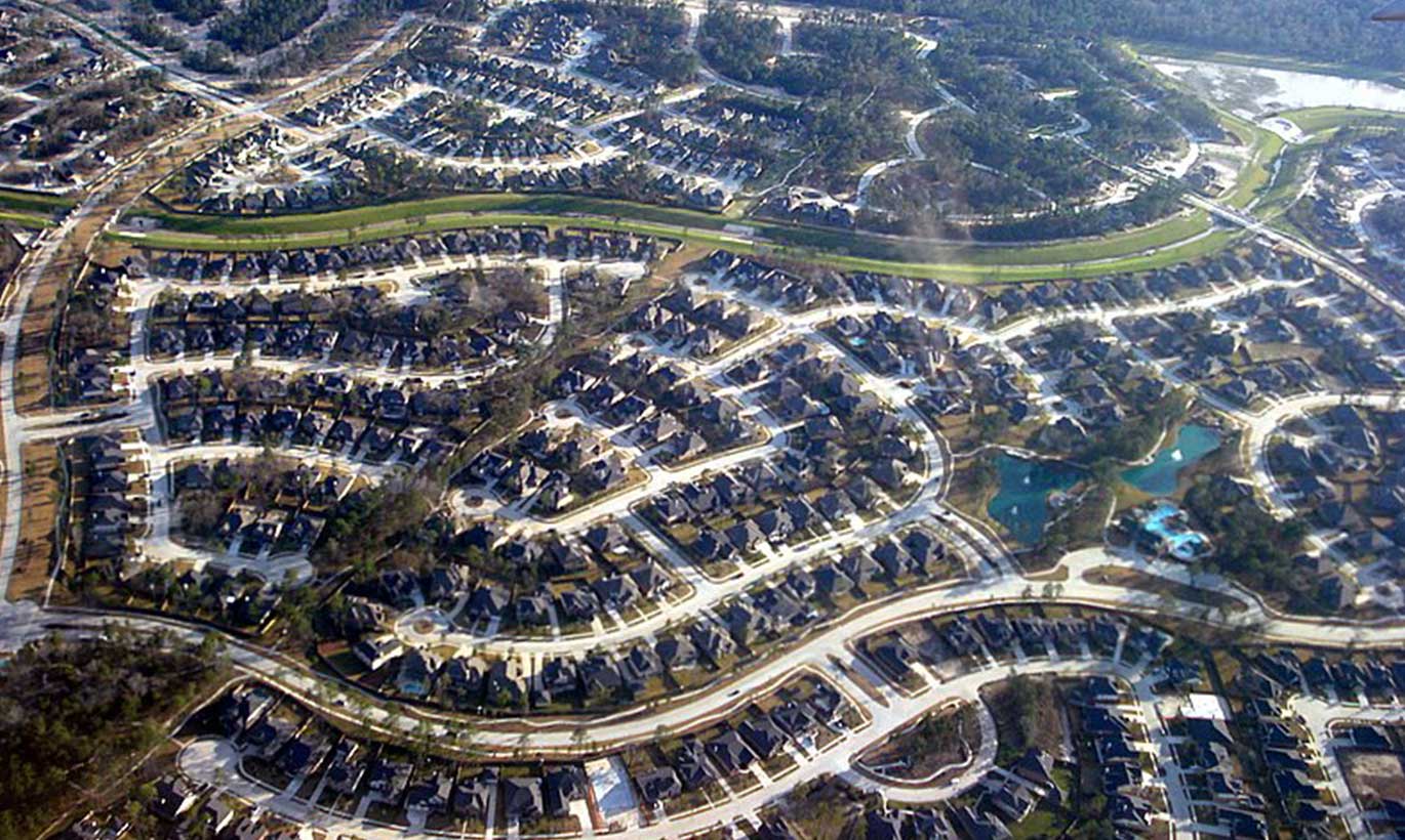 Aerial view of a residential neighborhood in the Woodlands, Texas.